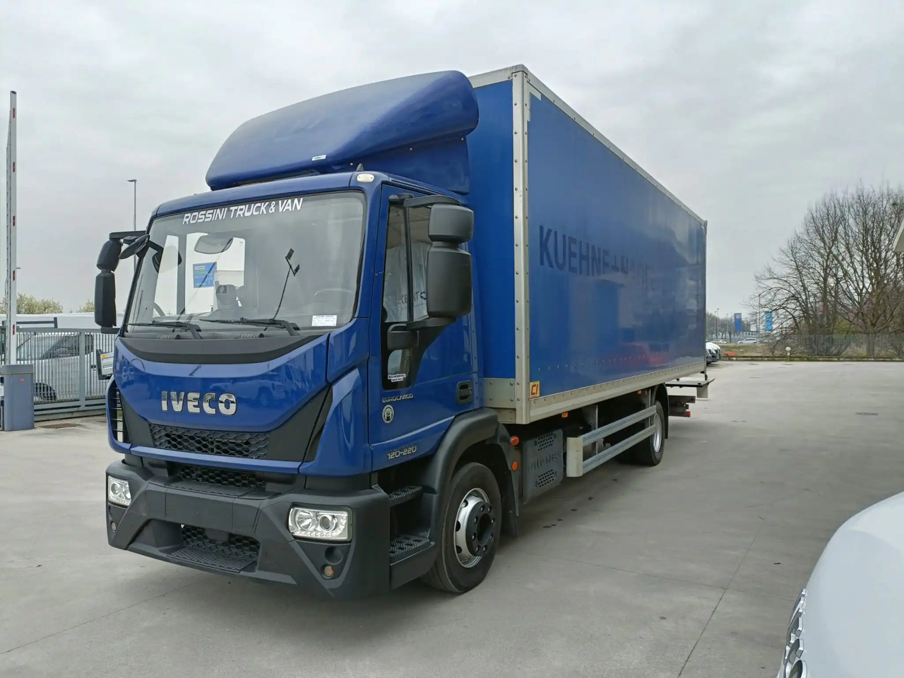 IVECO EUROCARGO 120E22 - Camion furgon: Foto 4 IVECO EUROCARGO 120E22 - Camion furgon: Foto 4
