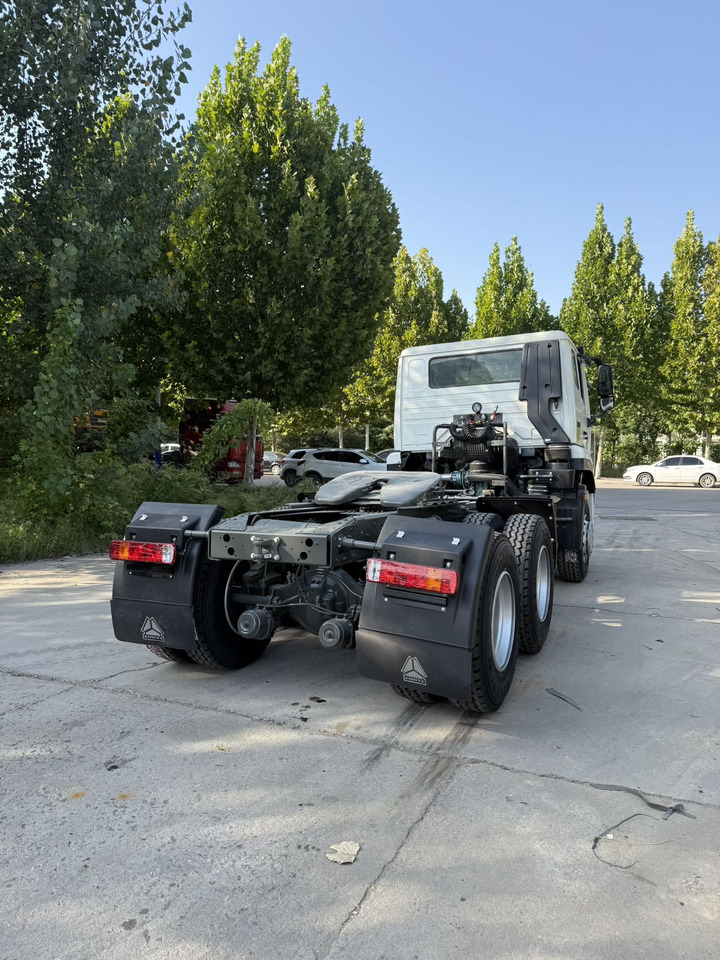 HOWO 6x4 - Cap tractor: Foto 4 HOWO 6x4 - Cap tractor: Foto 4