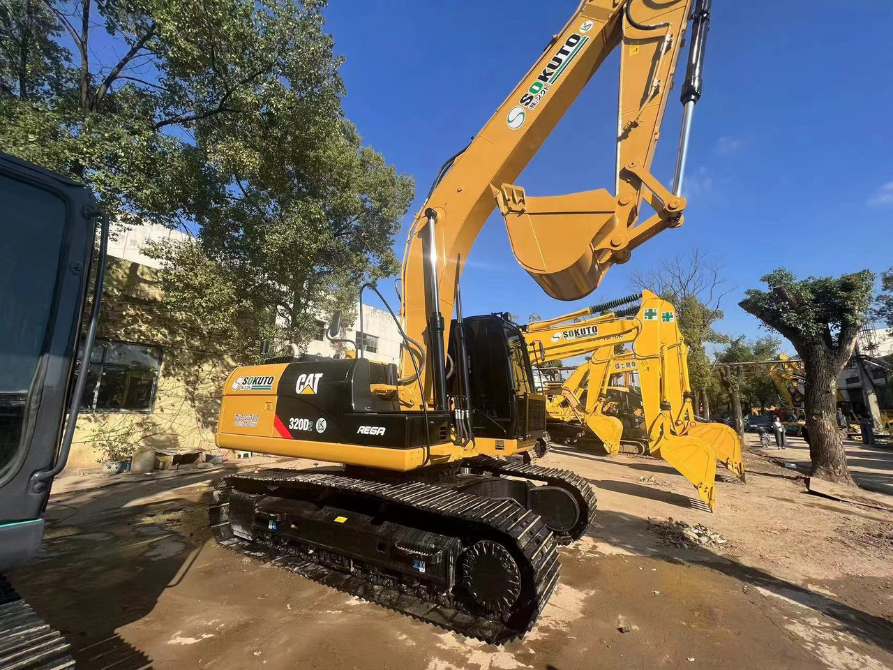 Caterpillar 320D - Excavator pe şenile: Foto 1 Caterpillar 320D - Excavator pe şenile: Foto 1