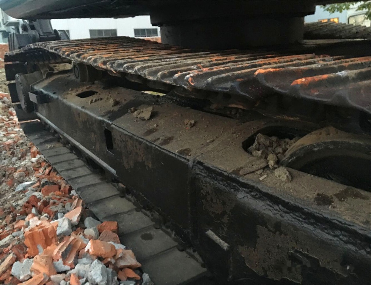 Excavator pe şenile Hitachi EX120-3: Foto 7 Excavator pe şenile Hitachi EX120-3: Foto 7