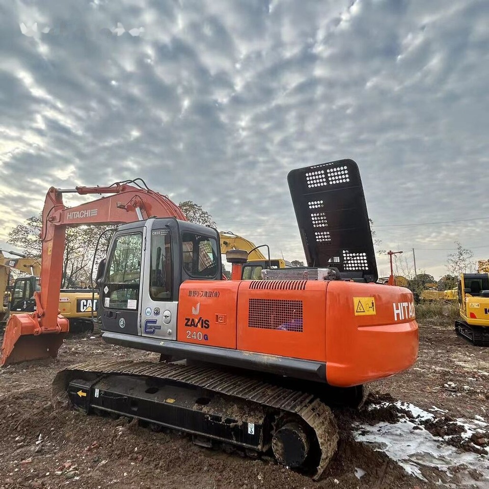 Hitachi ZX240 - Excavator pe şenile: Foto 1 Hitachi ZX240 - Excavator pe şenile: Foto 1