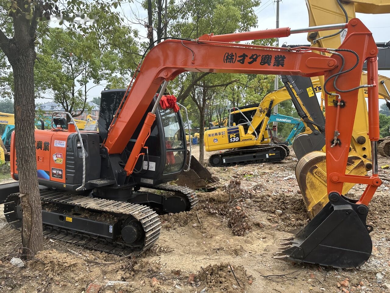Hitachi ZX70 - Excavator pe şenile: Foto 4 Hitachi ZX70 - Excavator pe şenile: Foto 4