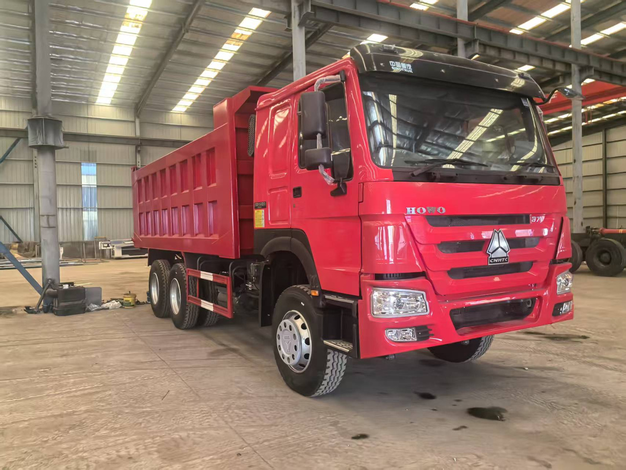 Howo 371 6X4 NEW - Camion basculantă: Foto 1 Howo 371 6X4 NEW - Camion basculantă: Foto 1