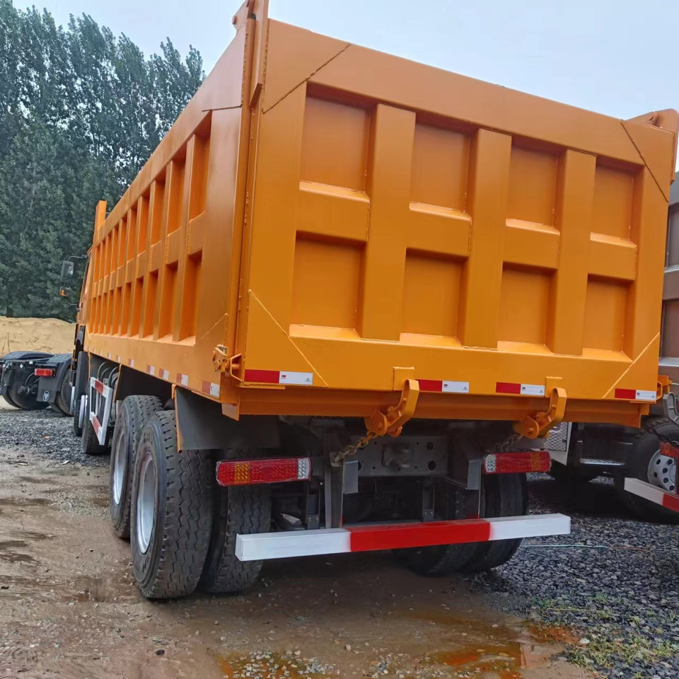 Howo HOWO 8x4 DUMP TRUCK - Camion basculantă: Foto 3 Howo HOWO 8x4 DUMP TRUCK - Camion basculantă: Foto 3