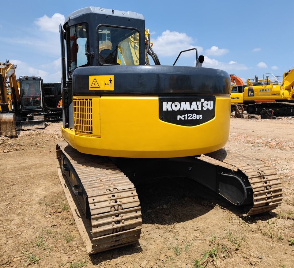 Komatsu PC128US - Excavator pe şenile: Foto 5 Komatsu PC128US - Excavator pe şenile: Foto 5