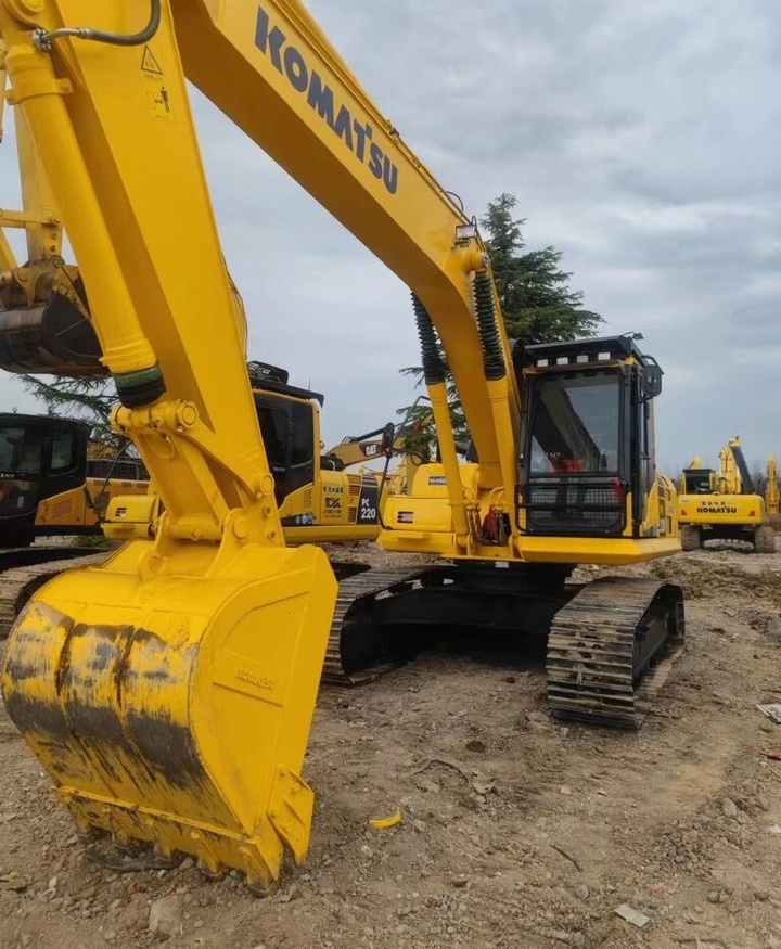 Komatsu PC220-8 - Excavator pe şenile: Foto 1 Komatsu PC220-8 - Excavator pe şenile: Foto 1