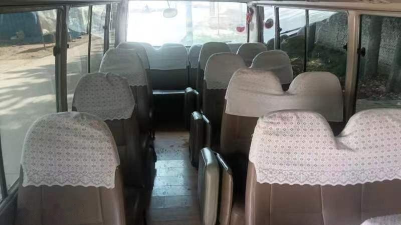 Toyota Coaster - Autobuz urban: Foto 4 Toyota Coaster - Autobuz urban: Foto 4