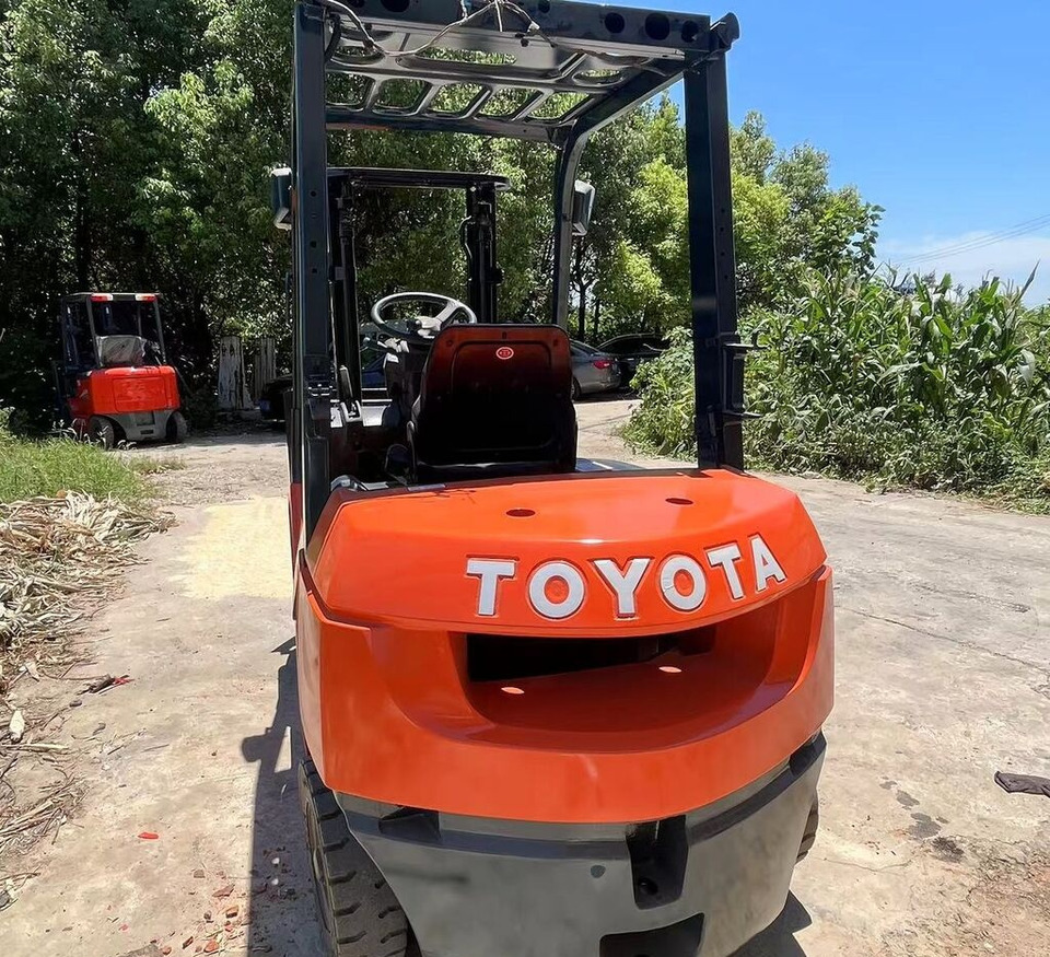 Toyota FD35 - Stivuitor diesel: Foto 3 Toyota FD35 - Stivuitor diesel: Foto 3