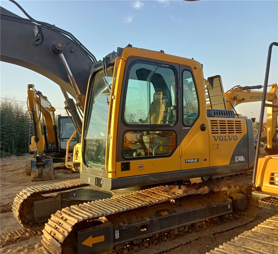 Volvo EC140B - Excavator pe şenile: Foto 1 Volvo EC140B - Excavator pe şenile: Foto 1