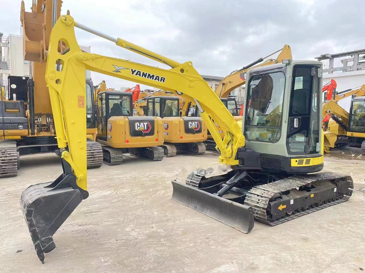 YANMAR VIO55 - Mini excavator: Foto 1 YANMAR VIO55 - Mini excavator: Foto 1