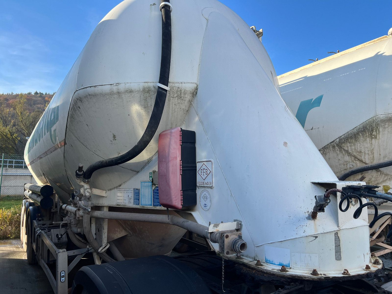 Feldbinder EUT 46,3 - Semiremorcă siloz: Foto 3 Feldbinder EUT 46,3 - Semiremorcă siloz: Foto 3