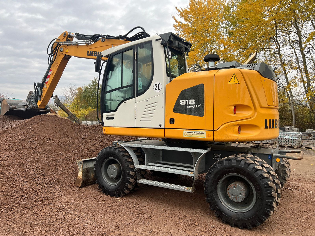 Liebherr A 918 Compact SW 48 Likufix - Excavator pe roţi: Foto 1 Liebherr A 918 Compact SW 48 Likufix - Excavator pe roţi: Foto 1