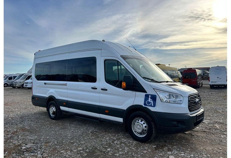 Ford Transit - Microbuz, Transport persoane: Foto 2 Ford Transit - Microbuz, Transport persoane: Foto 2