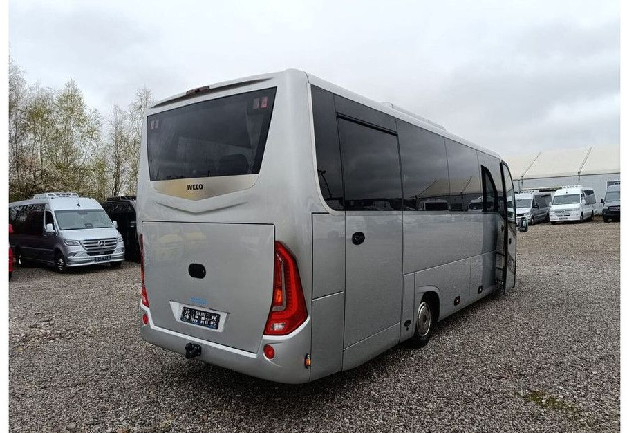 Iveco Mercus Daily 70C21 Nowość 39 miejsc - Microbuz, Transport persoane: Foto 4 Iveco Mercus Daily 70C21 Nowość 39 miejsc - Microbuz, Transport persoane: Foto 4
