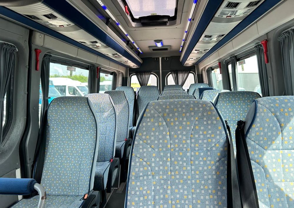 Microbuz, Transport persoane Mercedes-Benz Sprinter 519: Foto 14