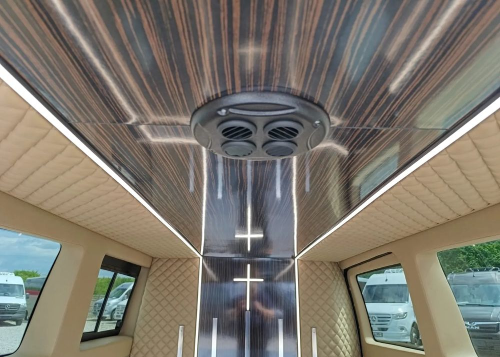 Dubă, Maşina comunala Mercedes-Benz eVito: Foto 13 Dubă, Maşina comunala Mercedes-Benz eVito: Foto 13