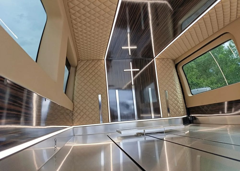 Dubă, Maşina comunala Mercedes-Benz eVito: Foto 12 Dubă, Maşina comunala Mercedes-Benz eVito: Foto 12