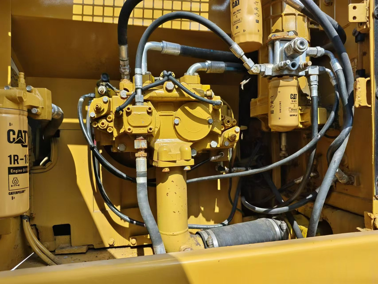 CAT 330D2 - Excavator pe şenile: Foto 4 CAT 330D2 - Excavator pe şenile: Foto 4