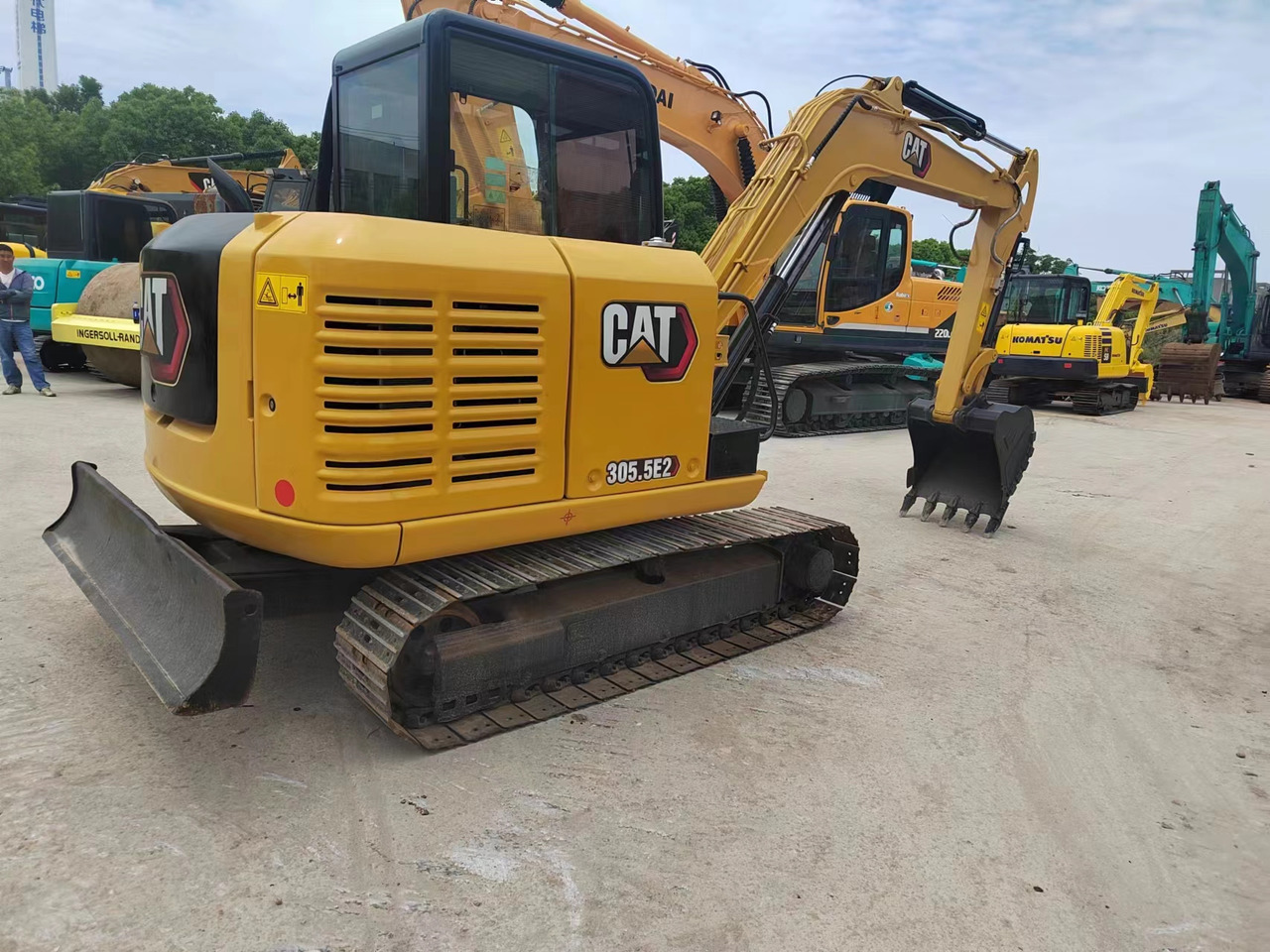 CAT CAT 305.5E2 - Mini excavator: Foto 2 CAT CAT 305.5E2 - Mini excavator: Foto 2