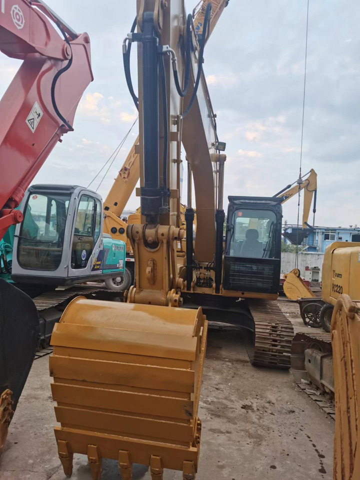 CATERPILLAR 315D - Excavator pe şenile: Foto 3 CATERPILLAR 315D - Excavator pe şenile: Foto 3