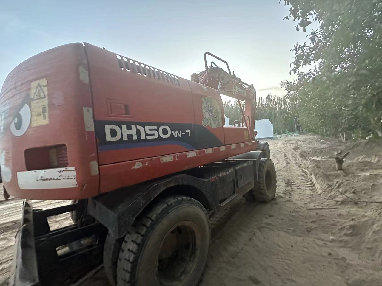 DOOSAN DH150W-7 - Excavator pe roţi: Foto 2 DOOSAN DH150W-7 - Excavator pe roţi: Foto 2