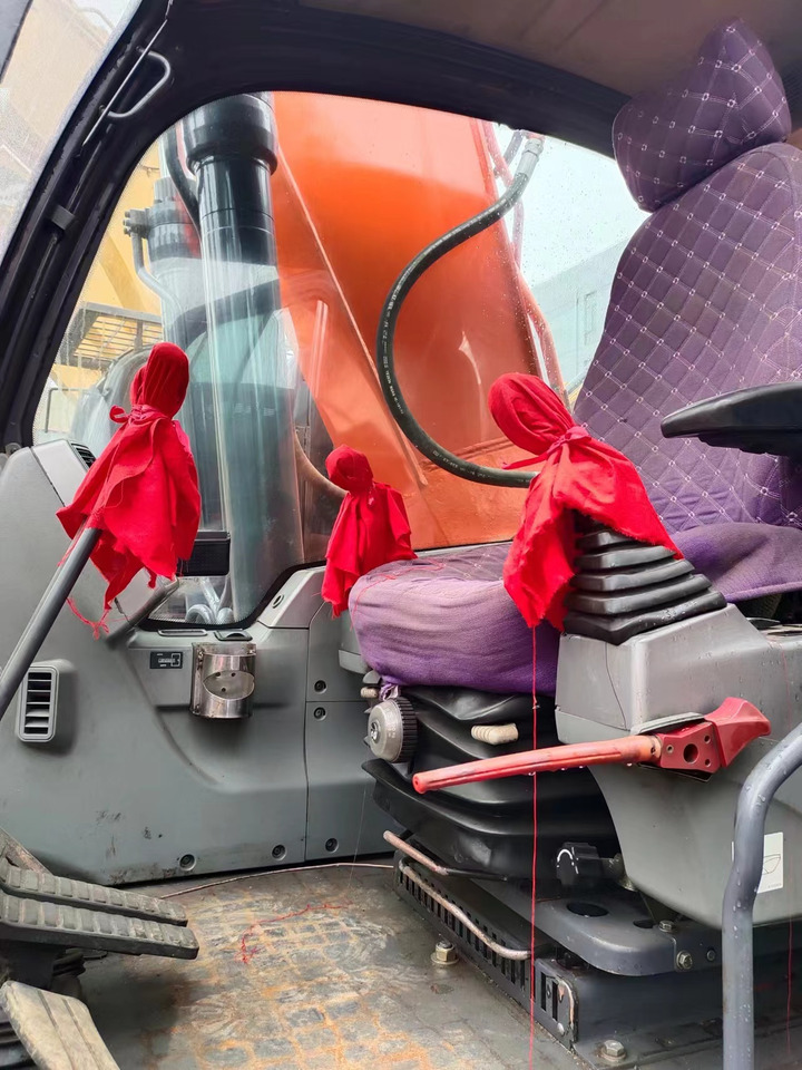 DOOSAN DX225LC - Excavator pe şenile: Foto 3 DOOSAN DX225LC - Excavator pe şenile: Foto 3