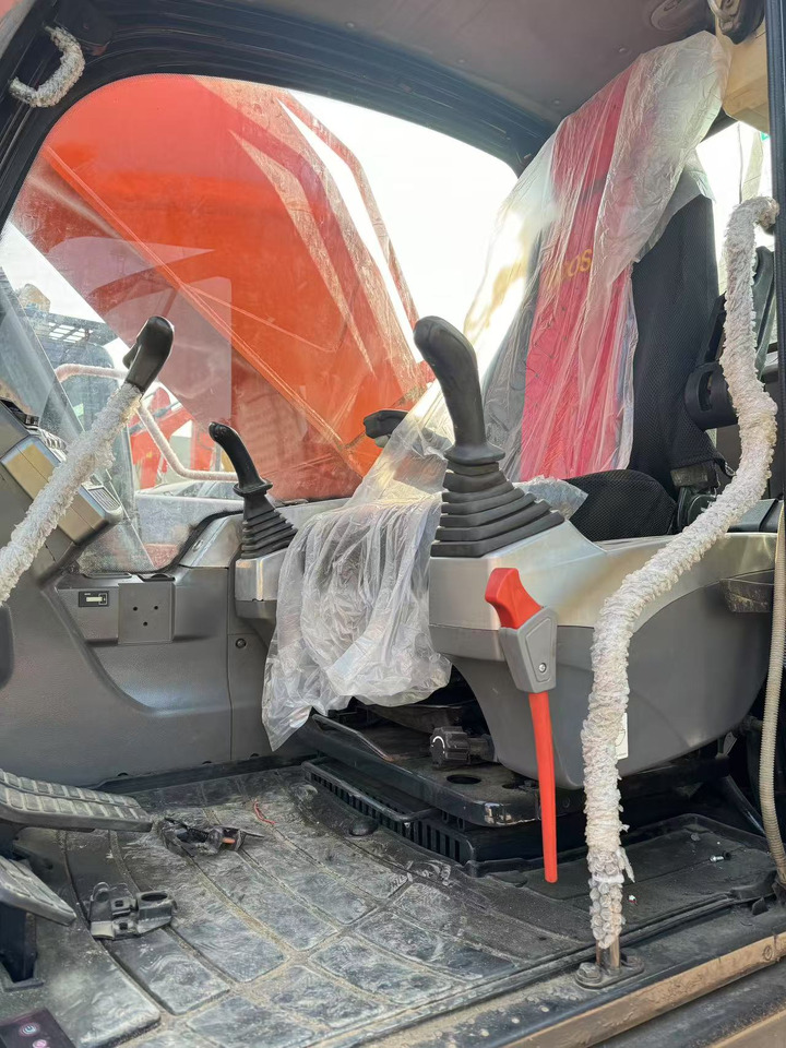 DOOSAN DX340LC - Excavator pe şenile: Foto 3 DOOSAN DX340LC - Excavator pe şenile: Foto 3