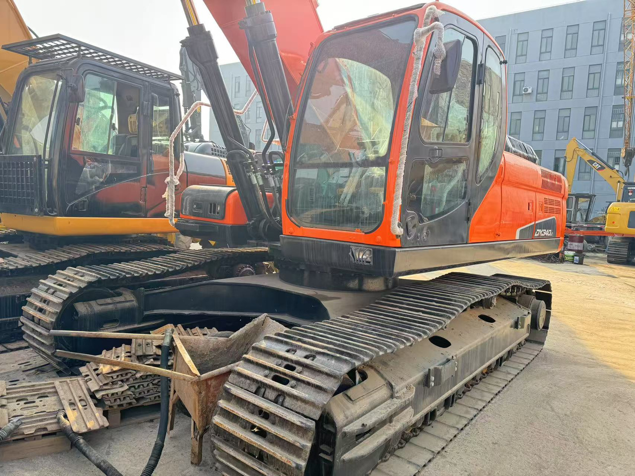 DOOSAN DX340LC - Excavator pe şenile: Foto 4 DOOSAN DX340LC - Excavator pe şenile: Foto 4