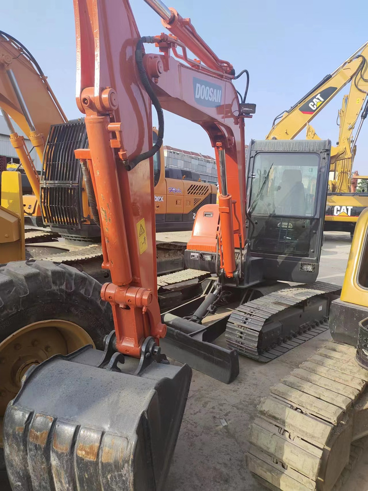 DOOSAN DX60 - Mini excavator: Foto 2 DOOSAN DX60 - Mini excavator: Foto 2