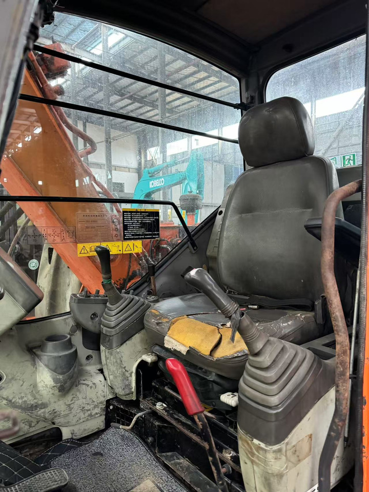 HITACHI ZX70 JAPAN SURPLUS - Mini excavator: Foto 4 HITACHI ZX70 JAPAN SURPLUS - Mini excavator: Foto 4
