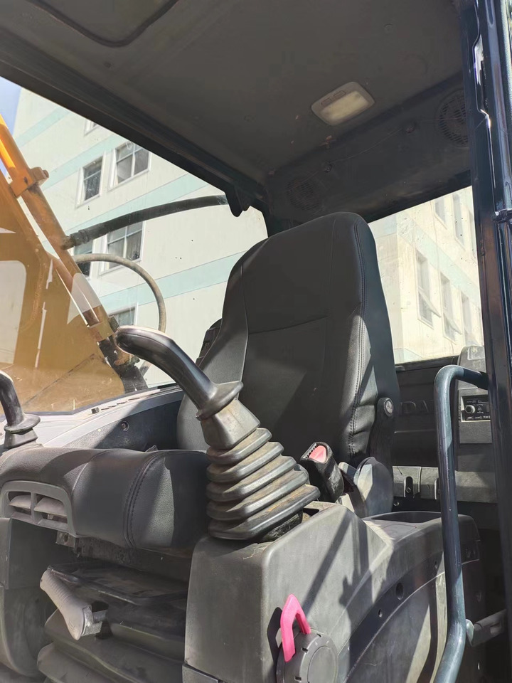 HYUNDAI 220LC-9S 305LC-9T 385LC-9T - Excavator pe şenile: Foto 3 HYUNDAI 220LC-9S 305LC-9T 385LC-9T - Excavator pe şenile: Foto 3