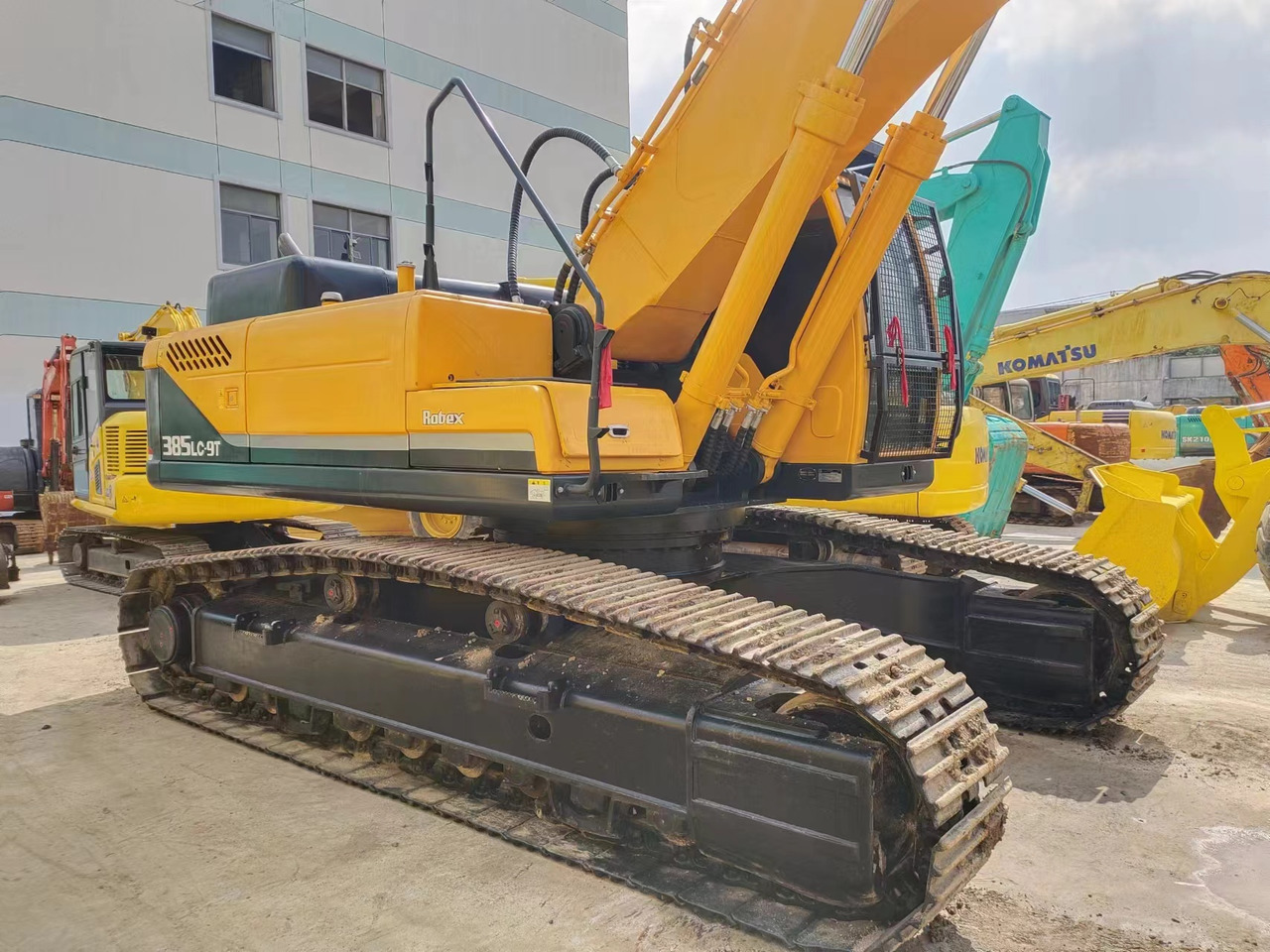 Hyundai R385LC-9T - Excavator pe şenile: Foto 2 Hyundai R385LC-9T - Excavator pe şenile: Foto 2