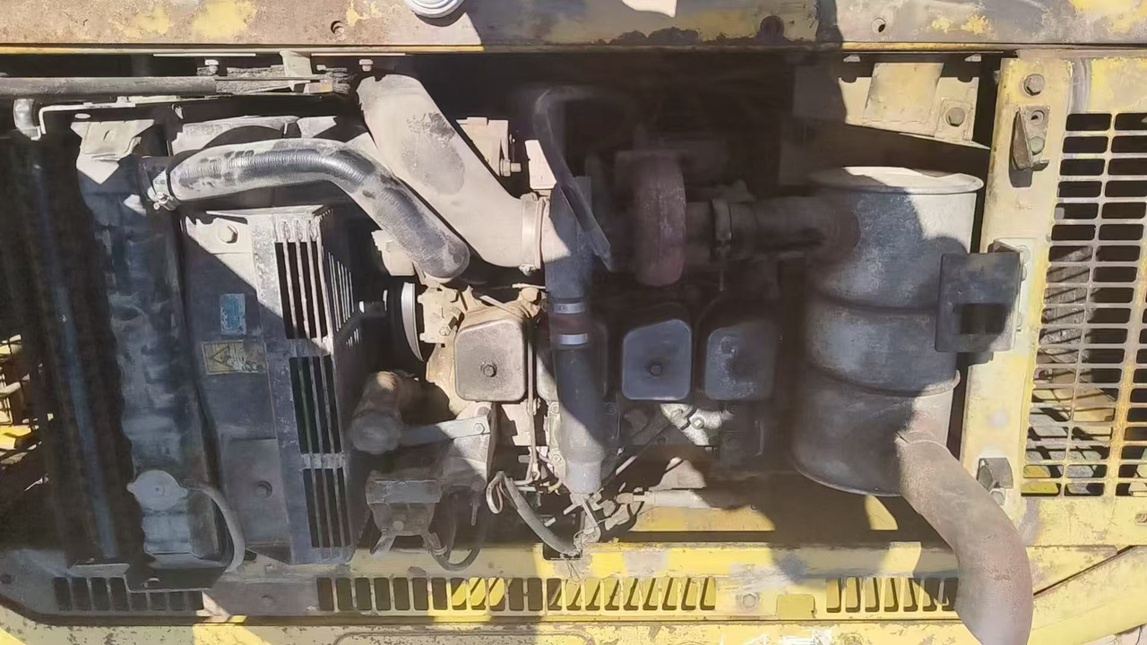 KOMATSU PC120-6 - Excavator pe şenile: Foto 4 KOMATSU PC120-6 - Excavator pe şenile: Foto 4