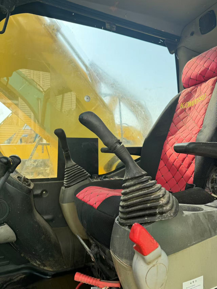KOMATSU PC200-8 - Excavator pe şenile: Foto 4 KOMATSU PC200-8 - Excavator pe şenile: Foto 4