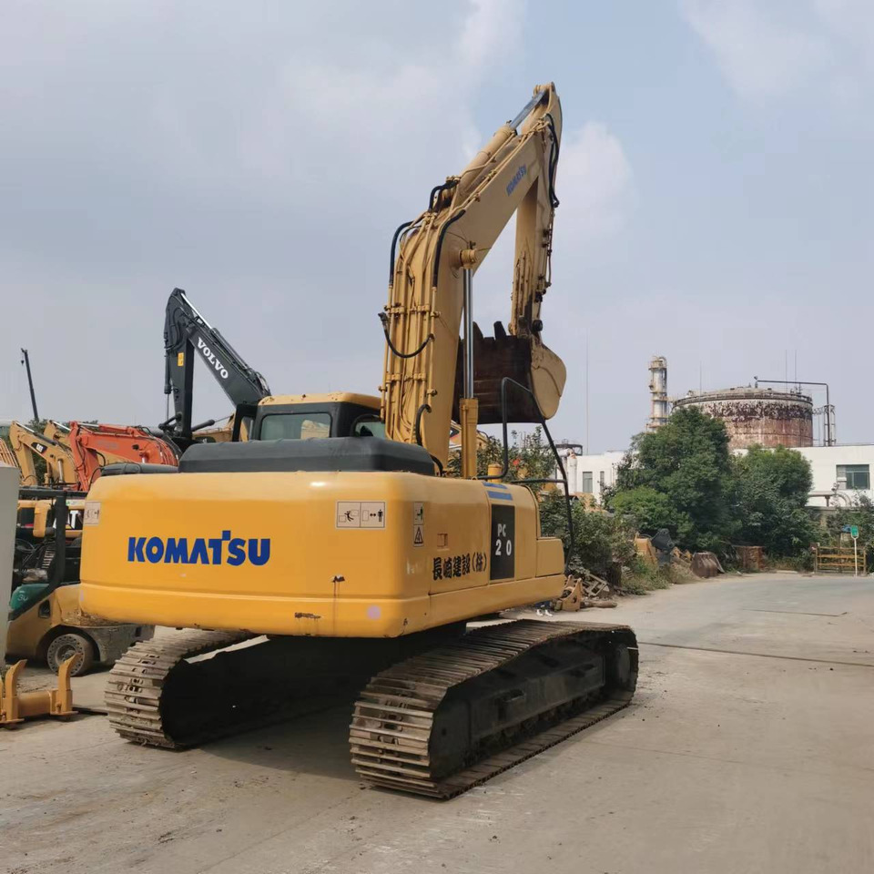 KOMATSU PC220-7 PC200-7 - Excavator pe şenile: Foto 2 KOMATSU PC220-7 PC200-7 - Excavator pe şenile: Foto 2