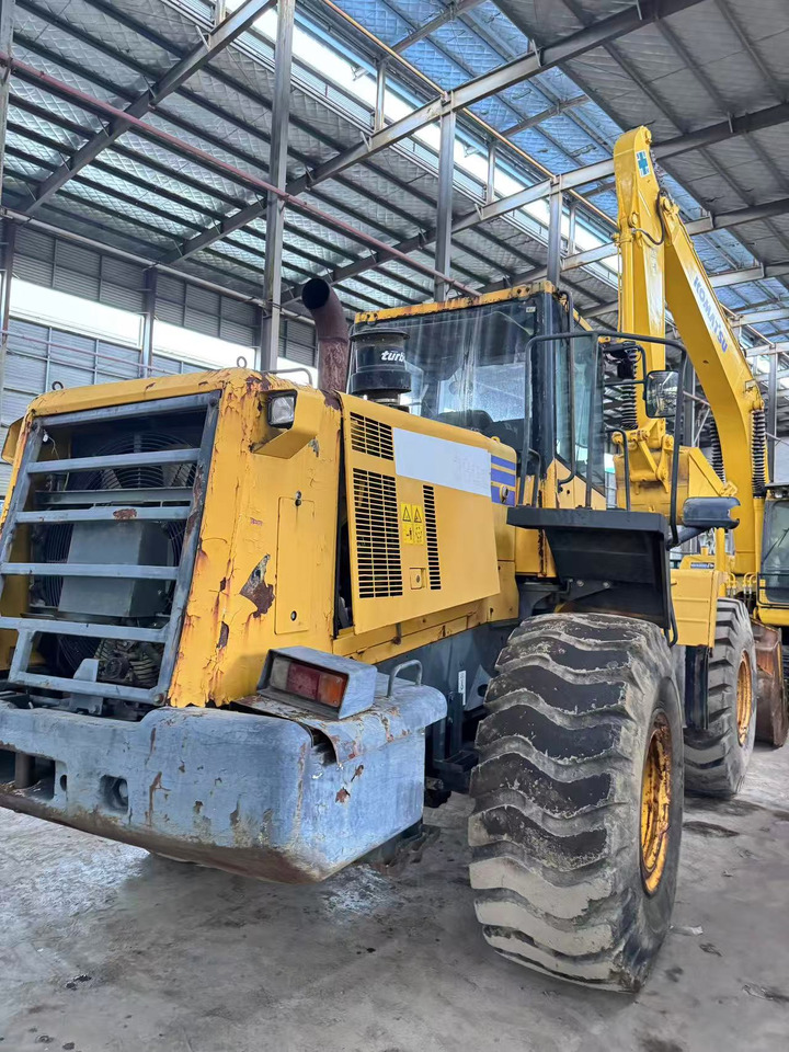 KOMATSU WA380Z-6 - Încărcător frontal pe pneuri: Foto 5 KOMATSU WA380Z-6 - Încărcător frontal pe pneuri: Foto 5