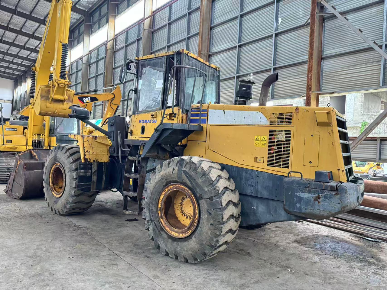 KOMATSU WA380Z-6 - Încărcător frontal pe pneuri: Foto 2 KOMATSU WA380Z-6 - Încărcător frontal pe pneuri: Foto 2