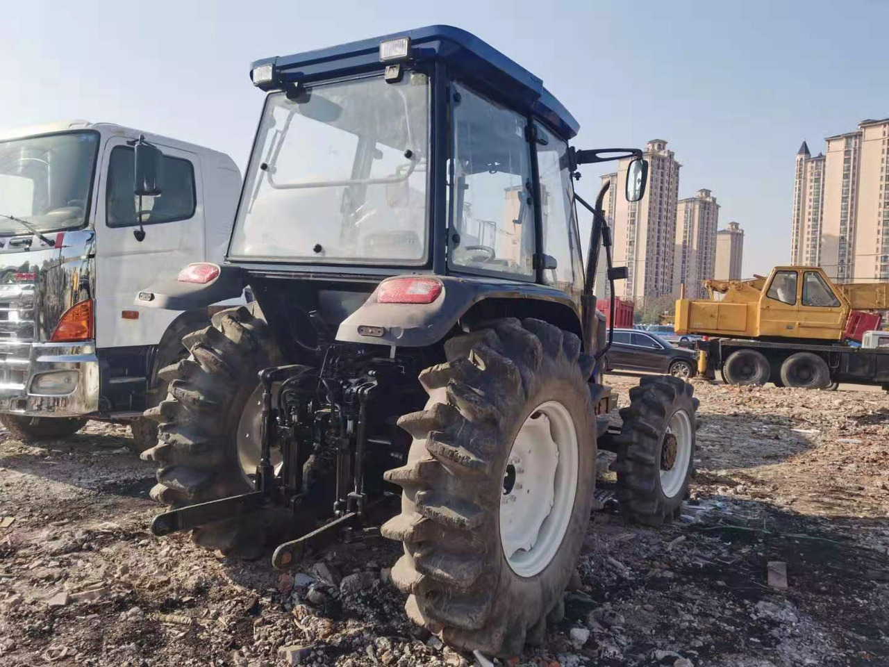 LOVOL M1104 - Tractor agricol: Foto 4 LOVOL M1104 - Tractor agricol: Foto 4