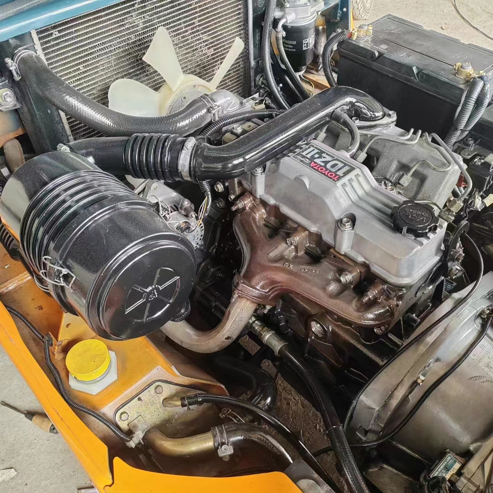 TOYOTA FD30 - Stivuitor diesel: Foto 4 TOYOTA FD30 - Stivuitor diesel: Foto 4