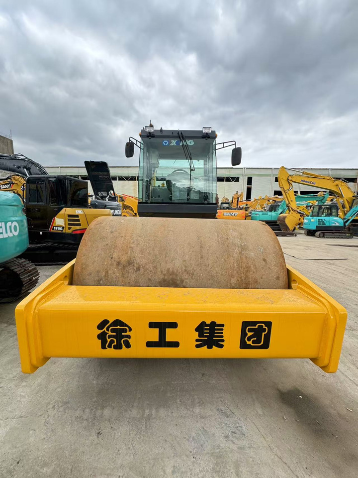 XCMG XS222J - Compactor: Foto 4 XCMG XS222J - Compactor: Foto 4