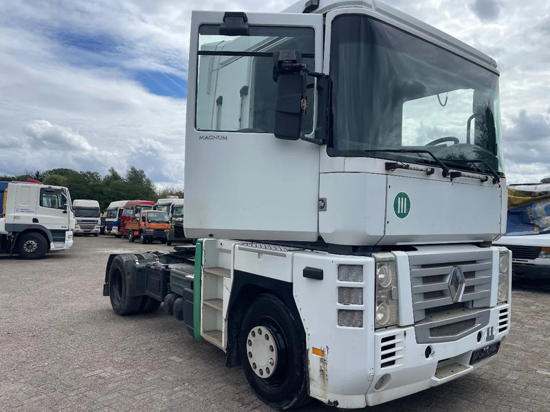 Renault Magnum 440 Tractor unit - Cap tractor: Foto 1 Renault Magnum 440 Tractor unit - Cap tractor: Foto 1