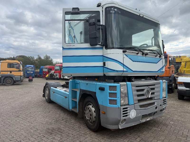 Renault Magnum 460 Tractor unit - Cap tractor: Foto 1 Renault Magnum 460 Tractor unit - Cap tractor: Foto 1