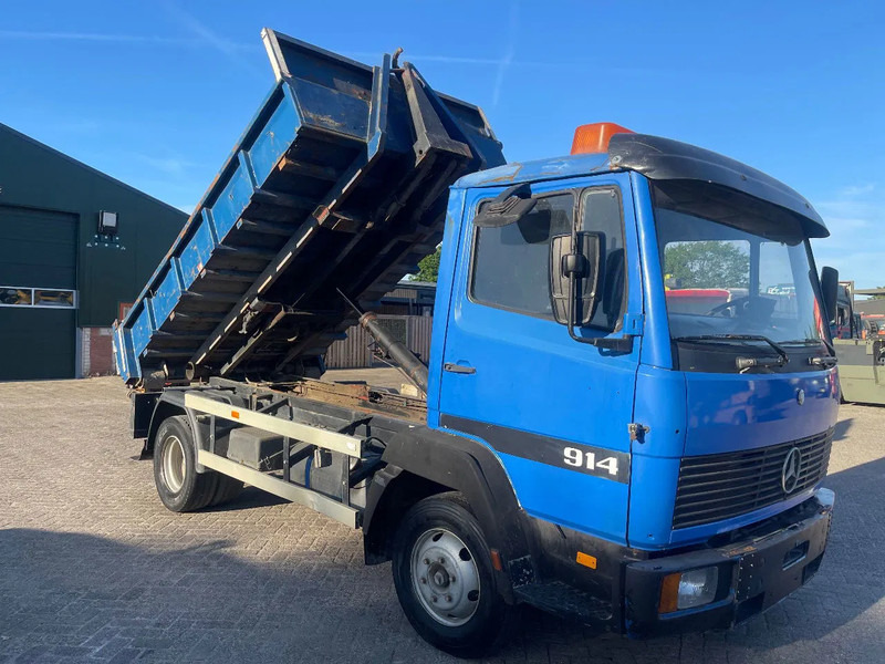 Mercedes-Benz 914 Tipper - Camion basculantă: Foto 1 Mercedes-Benz 914 Tipper - Camion basculantă: Foto 1