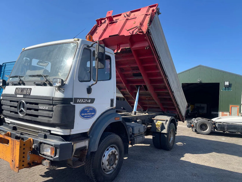 Mercedes-Benz SK 1824 TIPPER 4x4 - Camion basculantă: Foto 2 Mercedes-Benz SK 1824 TIPPER 4x4 - Camion basculantă: Foto 2