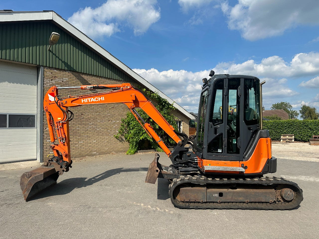 Hitachi ZX50U-2 CLR - Mini excavator: Foto 1 Hitachi ZX50U-2 CLR - Mini excavator: Foto 1