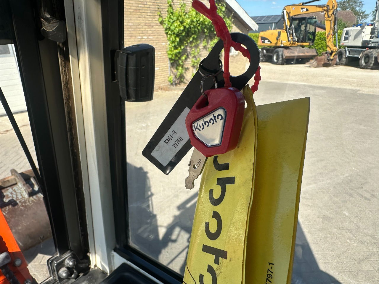 Mini excavator Kubota KX61-3: Foto 12