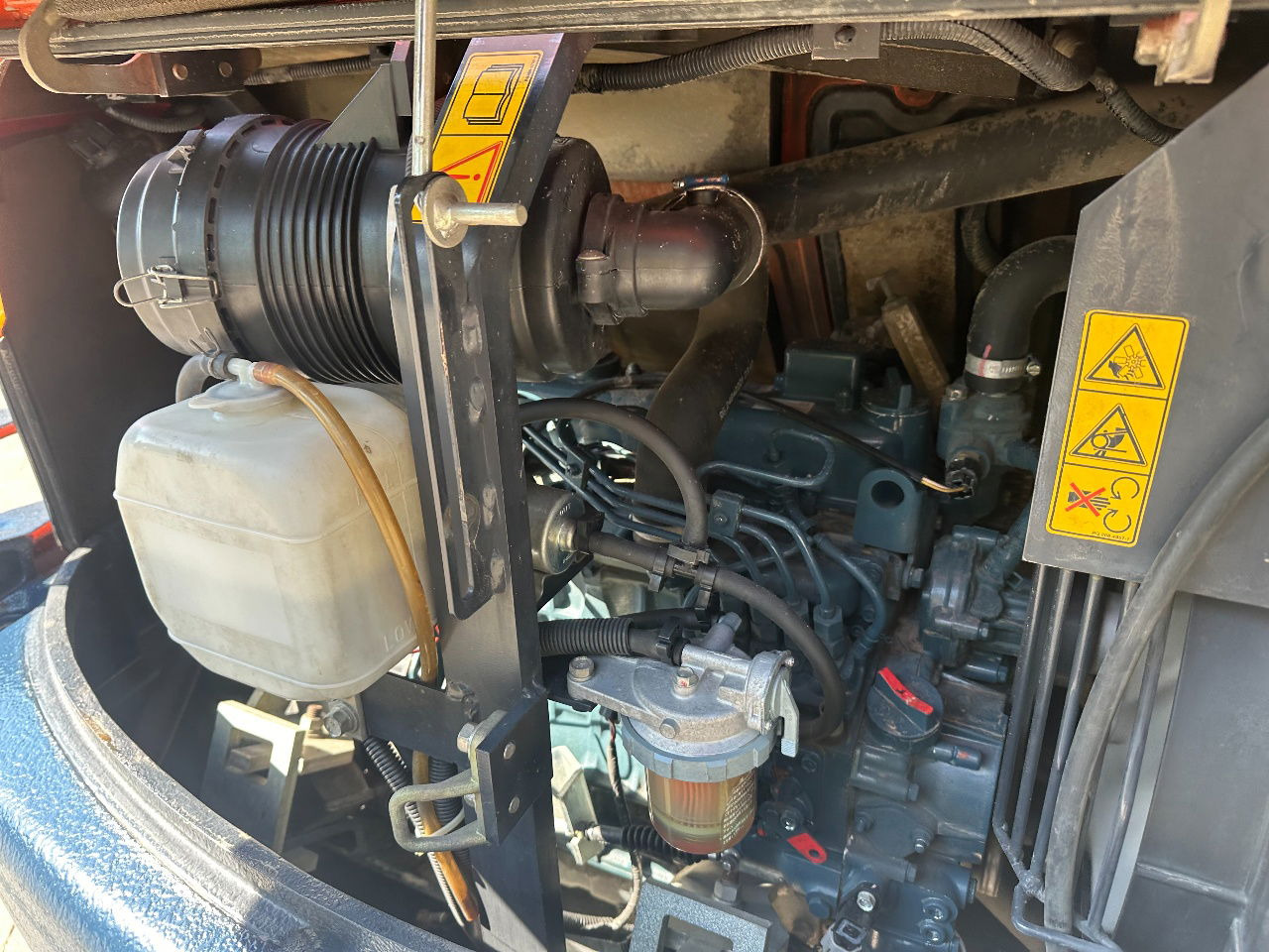 Mini excavator Kubota KX61-3: Foto 17