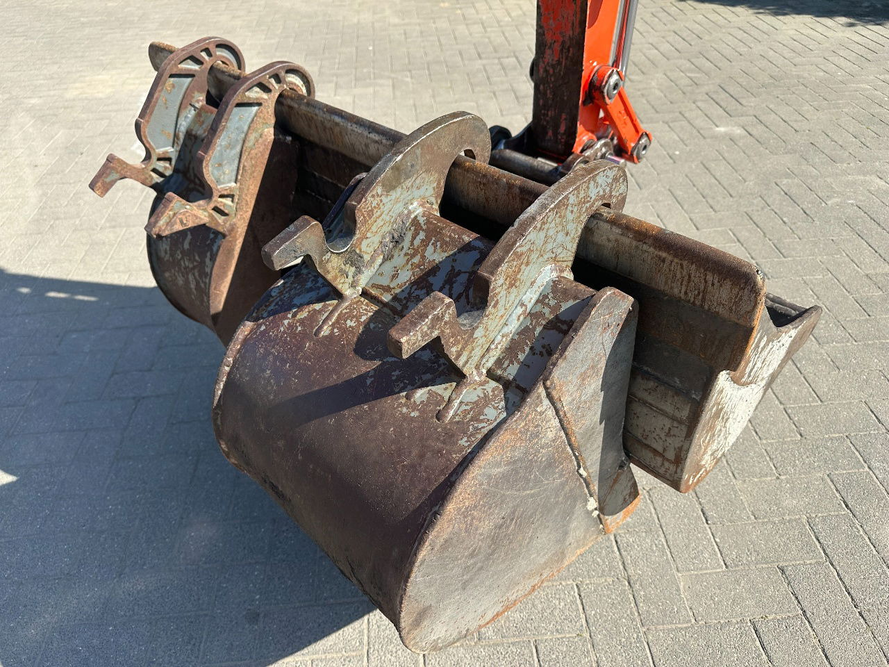 Mini excavator Kubota KX61-3: Foto 13