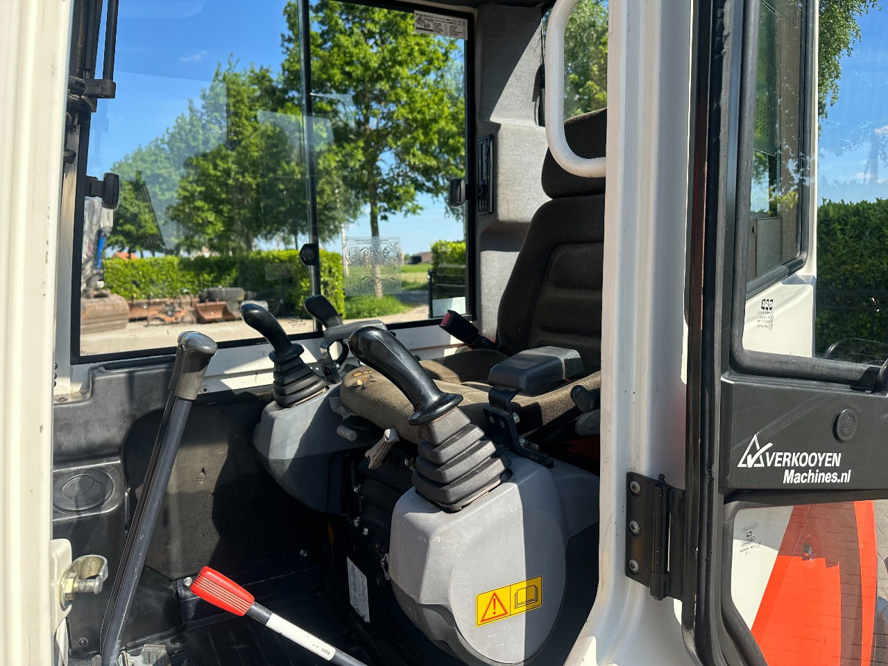 Mini excavator Kubota KX61-3: Foto 9