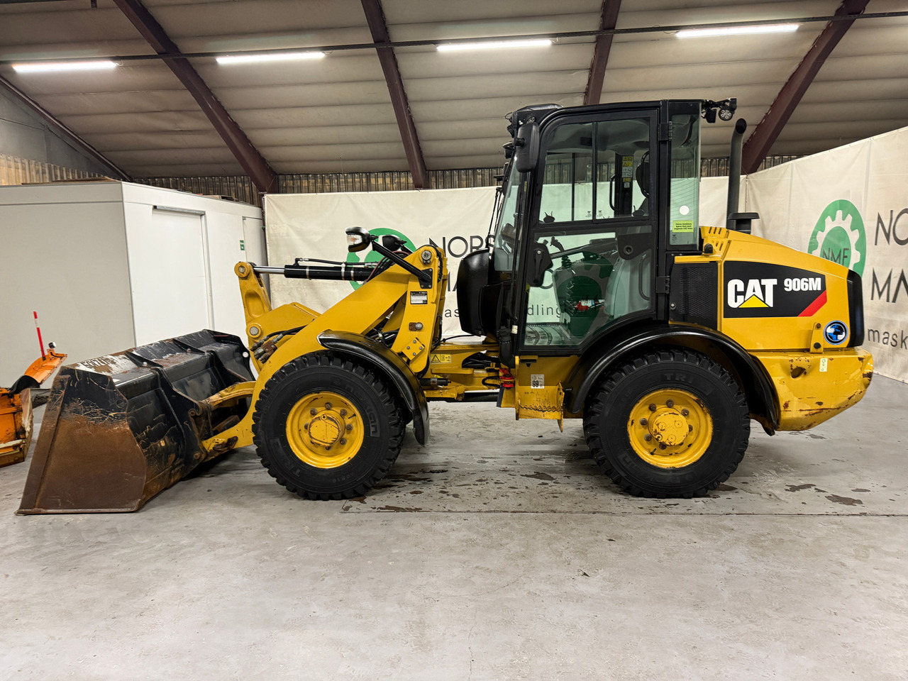 Cat 906M High Flow, 40 km/t med skuff og plog # TIL LEIE# - Încărcător frontal pe pneuri: Foto 2 Cat 906M High Flow, 40 km/t med skuff og plog # TIL LEIE# - Încărcător frontal pe pneuri: Foto 2